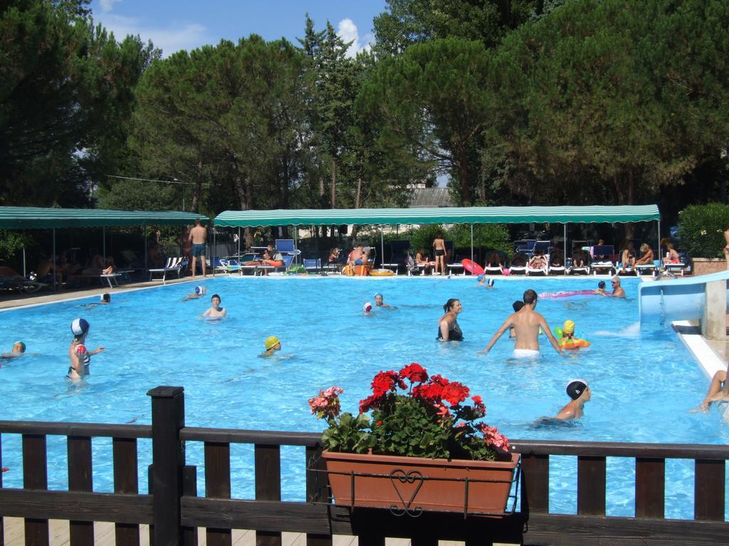 Camping Villaggio Italgest SantʼArcangelo Exterior foto