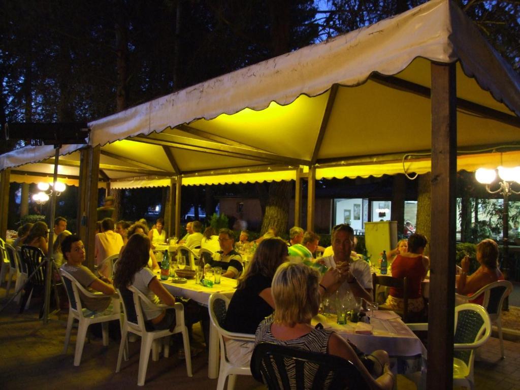 Camping Villaggio Italgest SantʼArcangelo Exterior foto